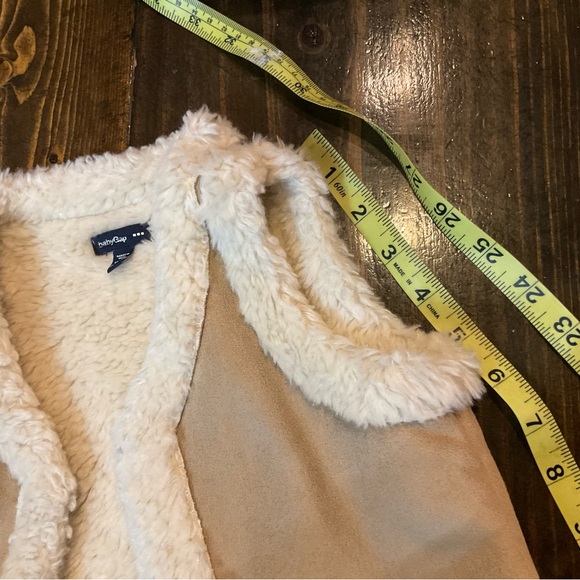 Cozy Tan & Cream Kids Vest by GAP - Picture 6 of 8